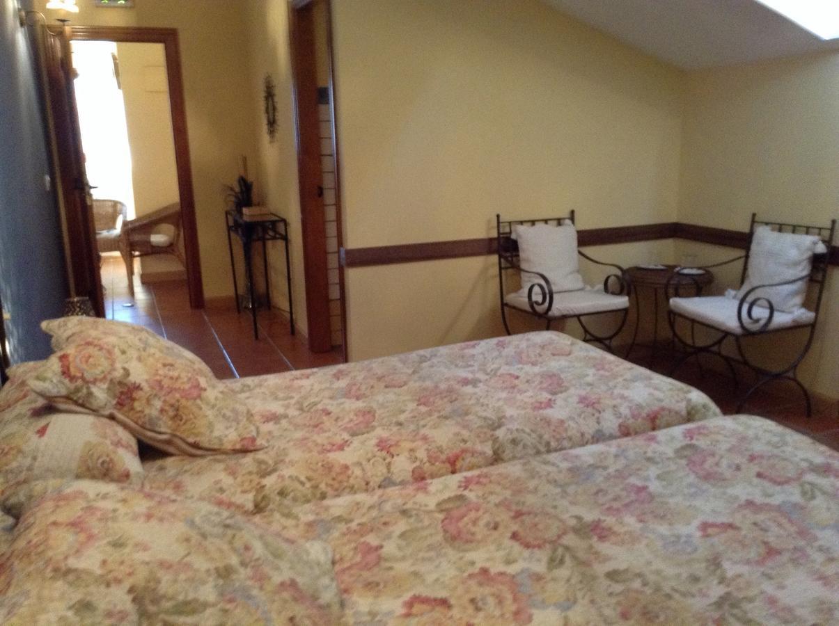 Uterga Hostal Camino Del Perdon מראה חיצוני תמונה