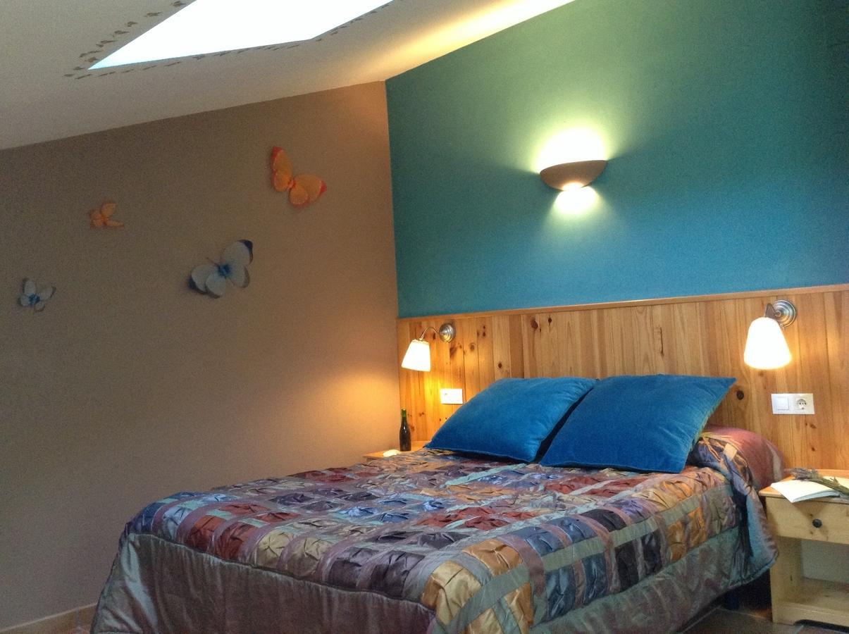Uterga Hostal Camino Del Perdon מראה חיצוני תמונה